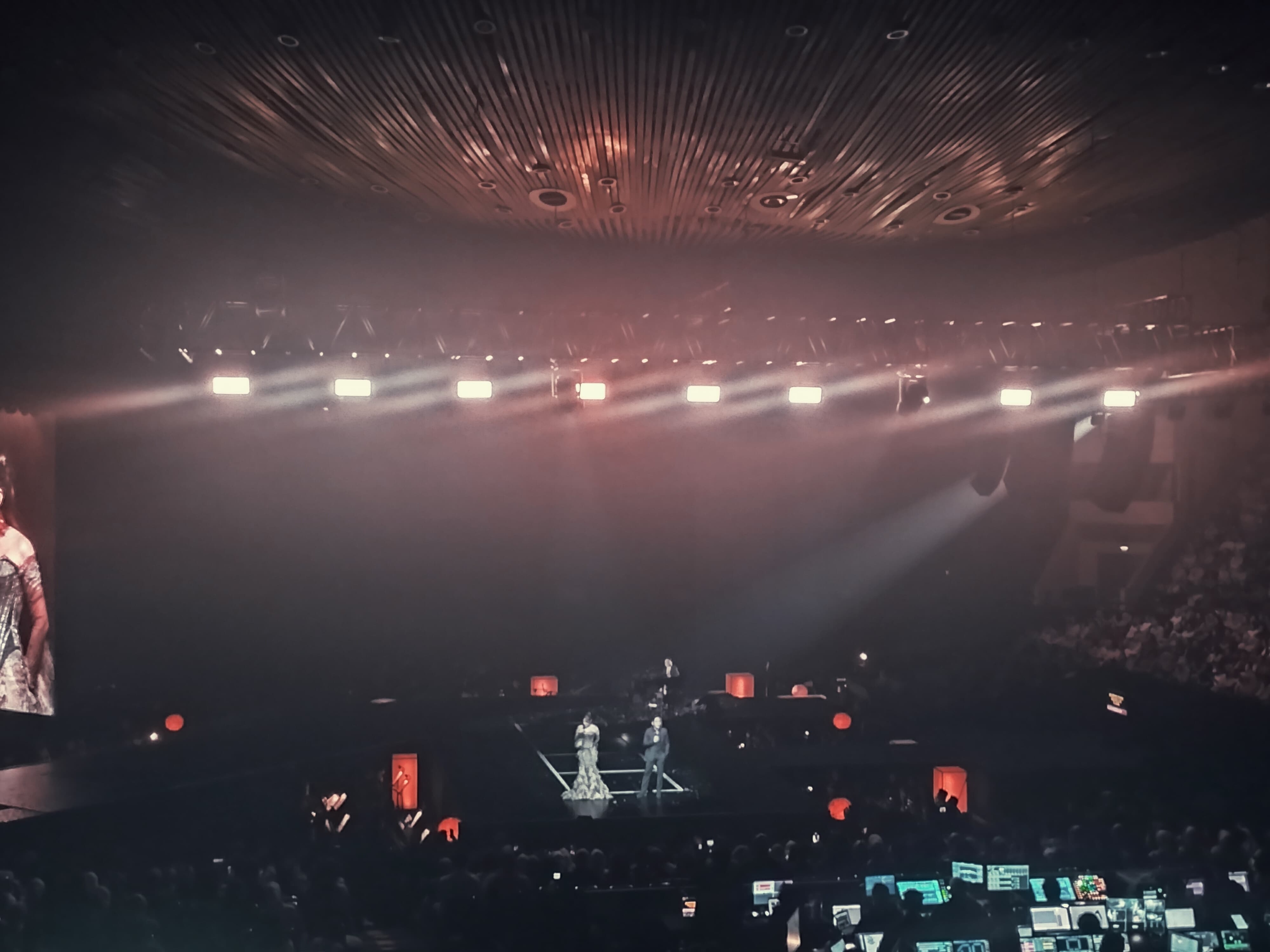Chemistry Manis Raisa dan Ariel NOAH di Konser Love & Let Go, Manjakan Telinga Penggemar