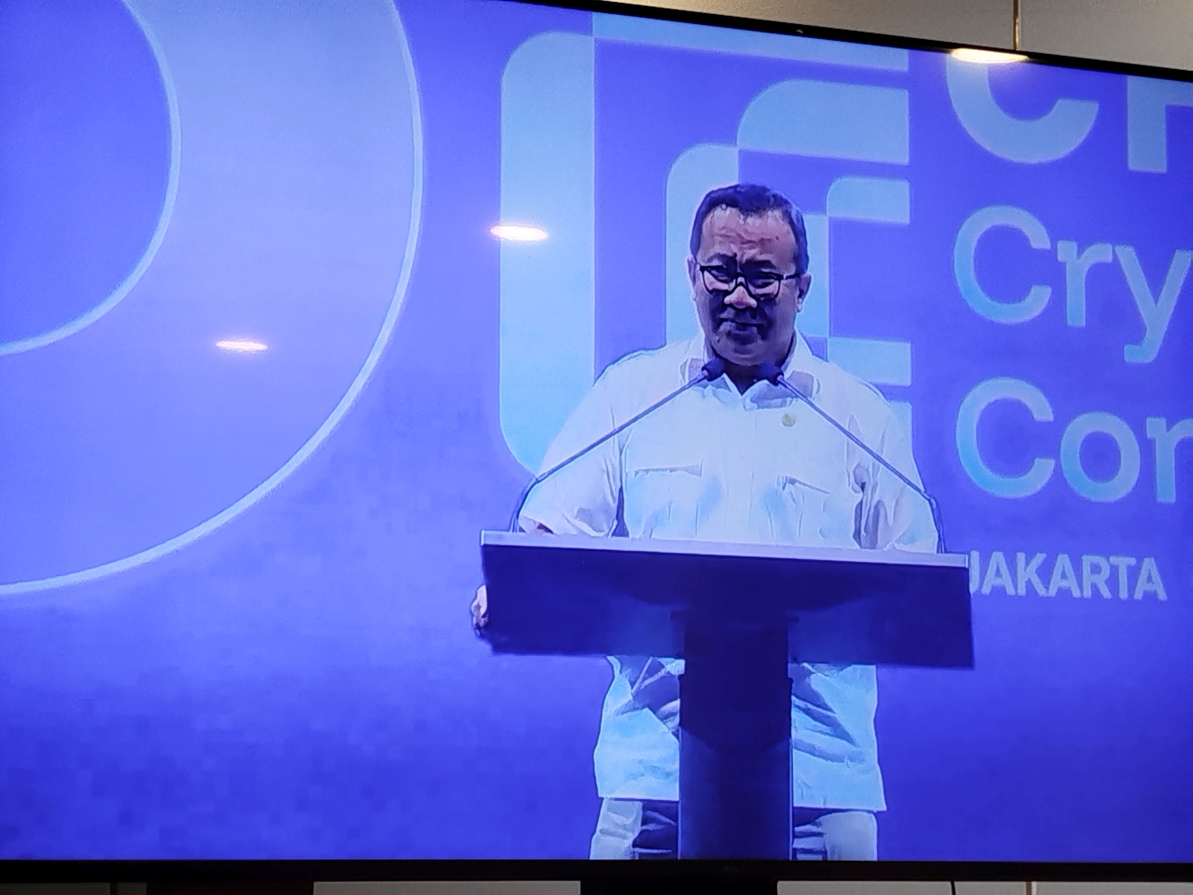 OJK Fokuskan Industri Kripto ke Tokenisasi Aset Nyata dan Stablecoin