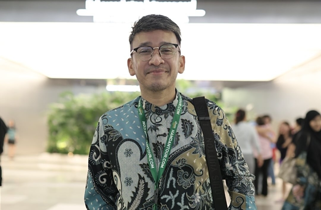 Momen Haru di Bandara: Baru Landing dari Singapura, Sarwendah Boyong Anak-anak Temui Ruben Onsu Sebelum Umrah