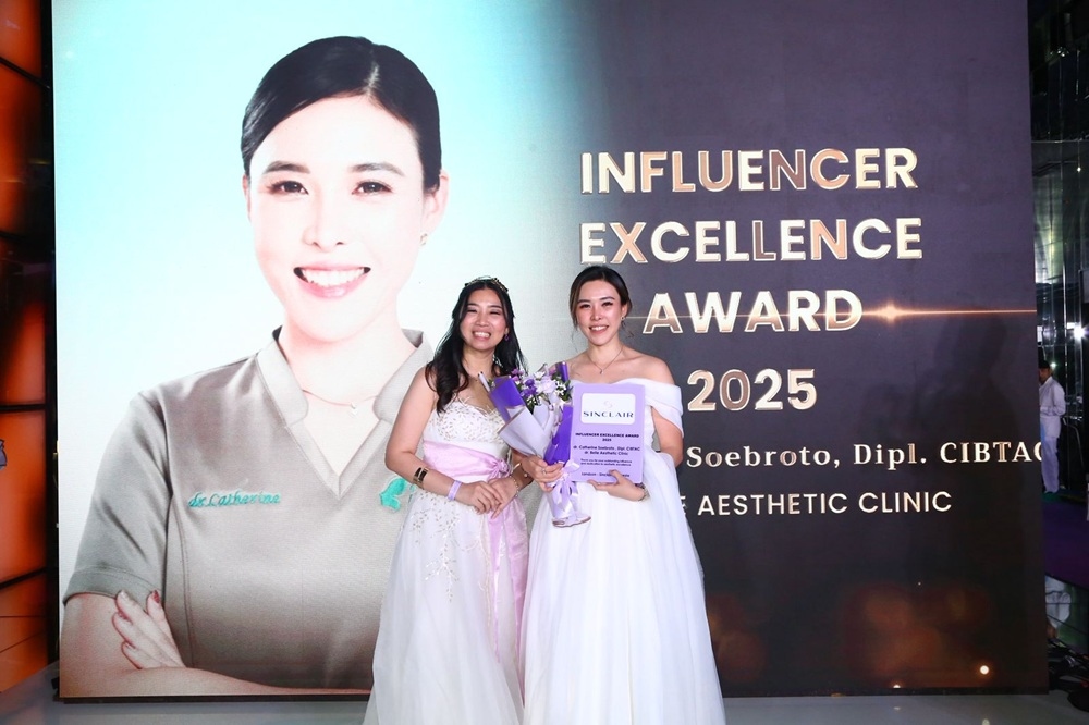 Dedikasi Tanpa Batas, Dokter Catherine Soebroto Raih Penghargaan Top Performer Ellansé Seluruh Indonesia