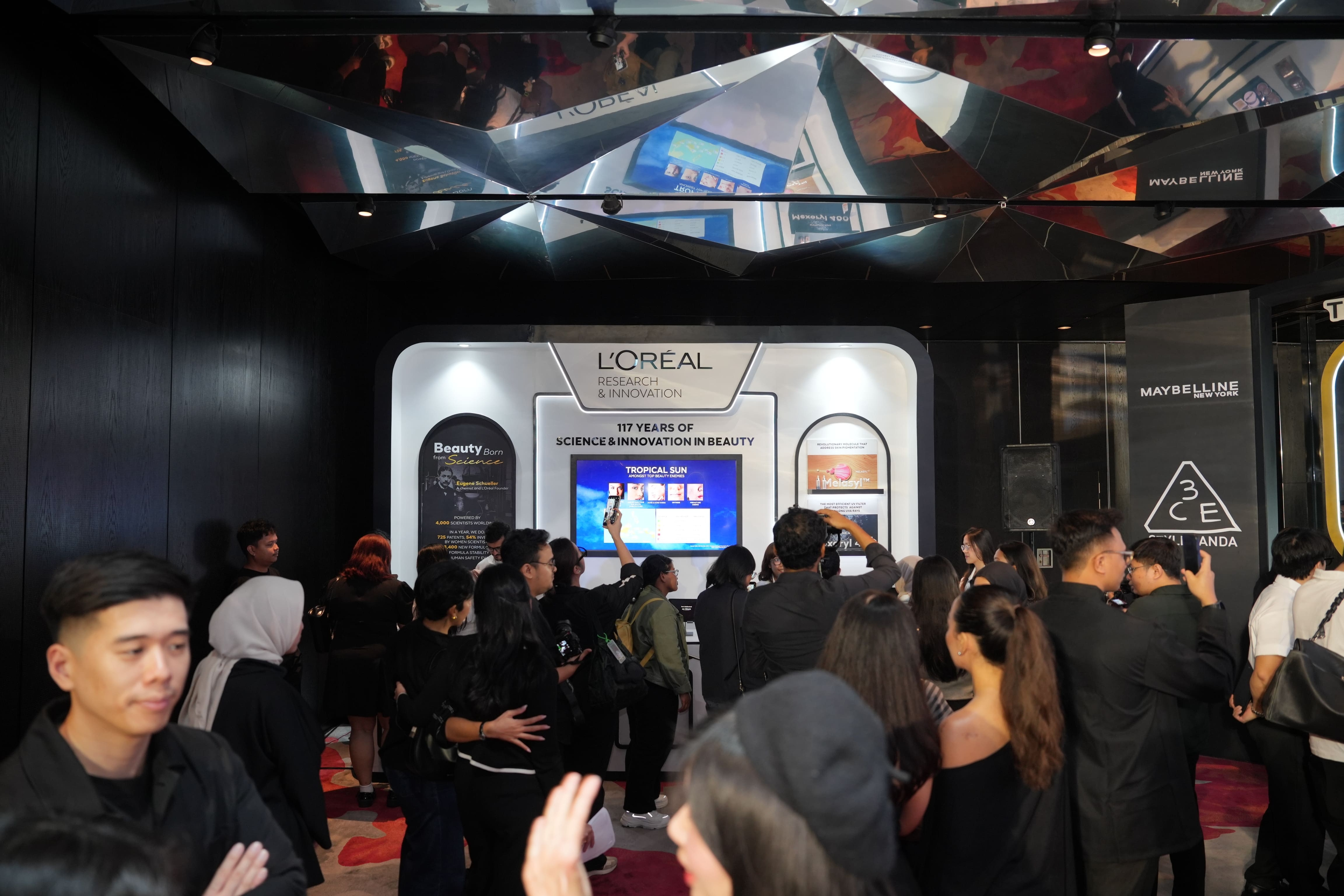 L'Oréal Gandeng Shopee Jadikan RI Negara Pertama dengan konsep Hyper Brand Day "House of Beauty" 
