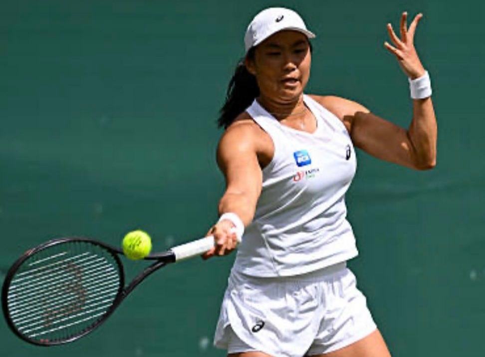 Wimbledon: Dipaksa Peras Keringat 3 Set oleh Wakil Rusia, Langkah Janice Tjen Terhenti