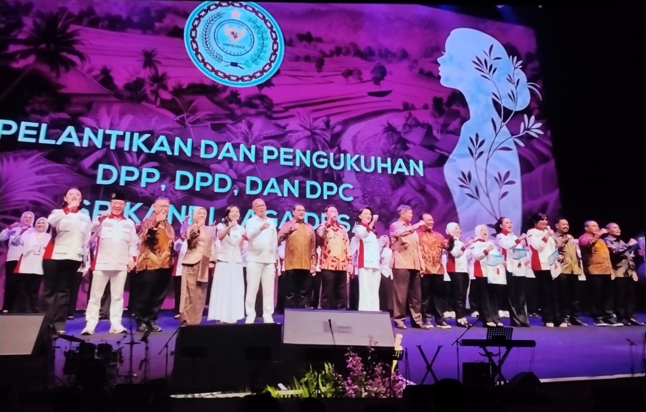 Hashim Djojohadikusumo Lantik Pengurus Srikandi Jaga Desa se-Indonesia