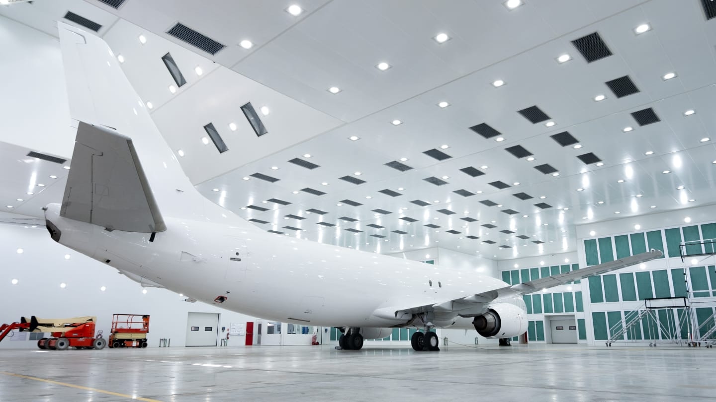 FL Technics Indonesia Resmikan Fasilitas Pengecatan Pesawat di Bandara I Gusti Ngurah Rai