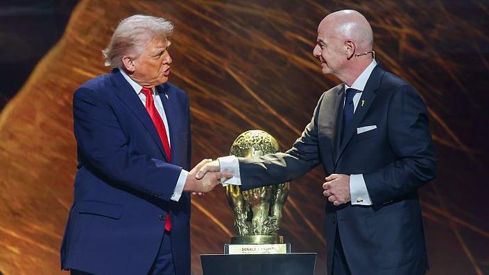 Donald Trump: FIFA Melakukan Kesalahan Jika Melengserkan Gianni Infantino 