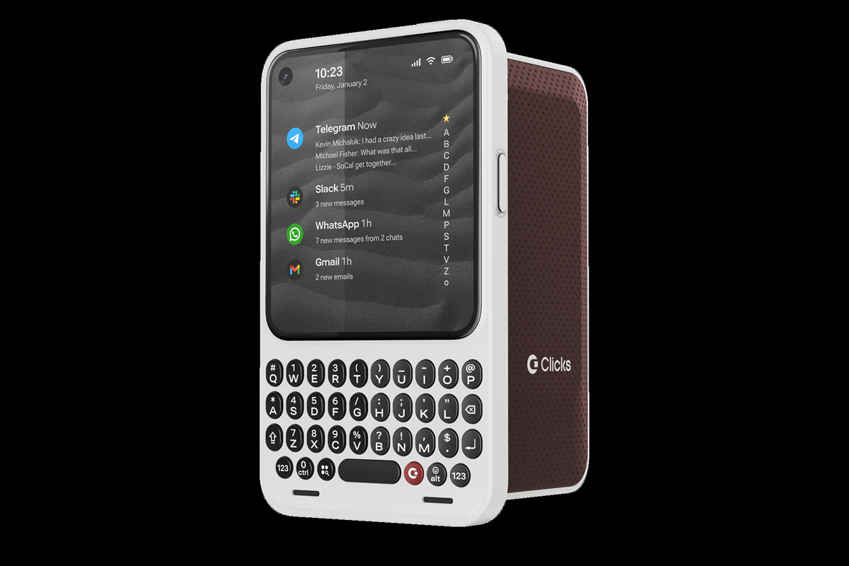 Unik, Berapa Harga HP Mirip BlackBerry Android 16 yang Punya Keyboard Fisik Ini?