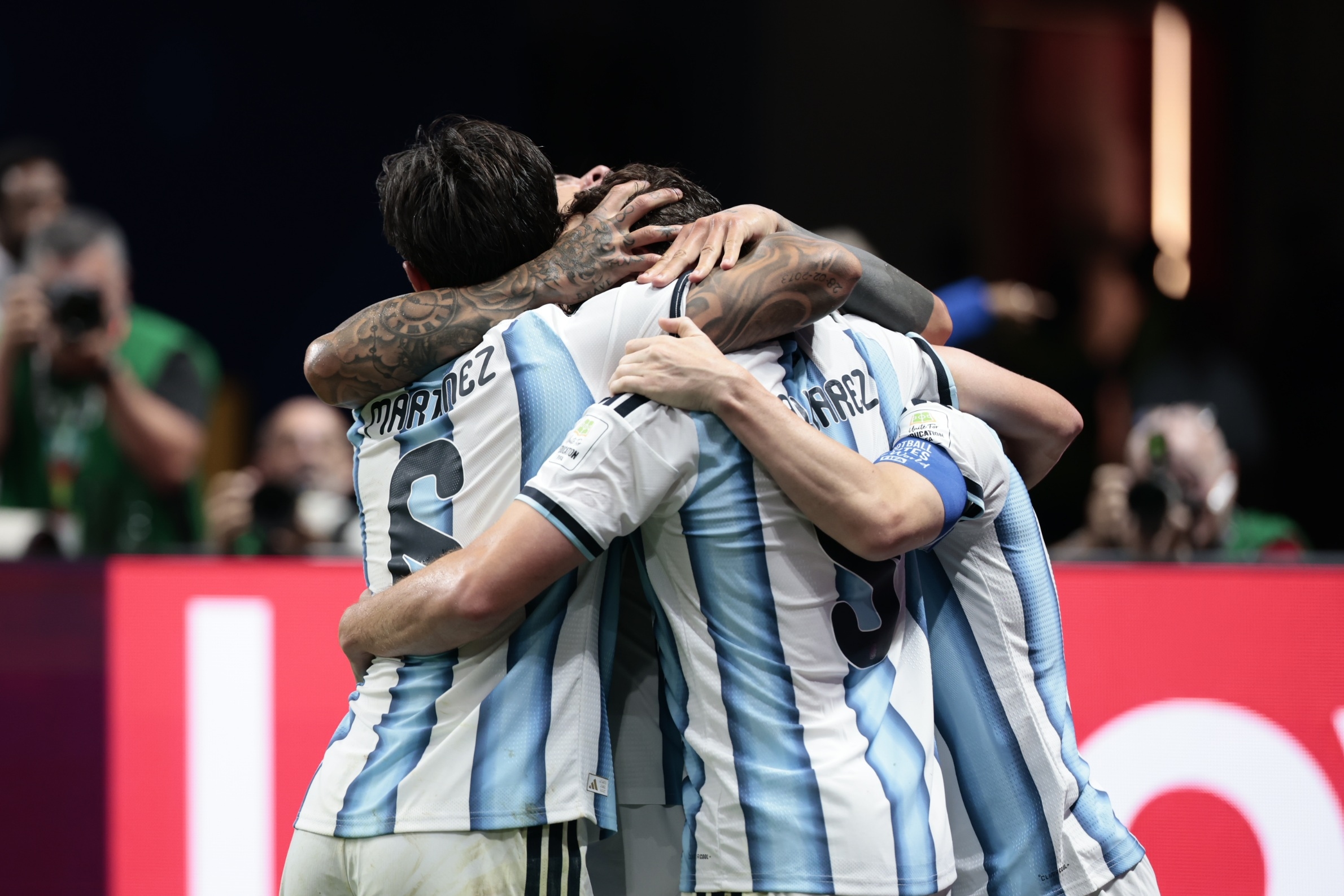 Argentina vs Mesir: Balikkan Keadaan, Albiceleste Melaju ke 8 Besar Berkat Gol Telat Enzo Martinez