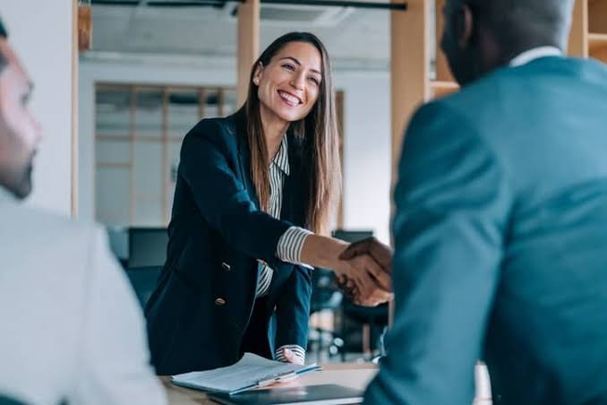 Apa Fungsi Compensation and Benefit Staff dalam Perusahaan