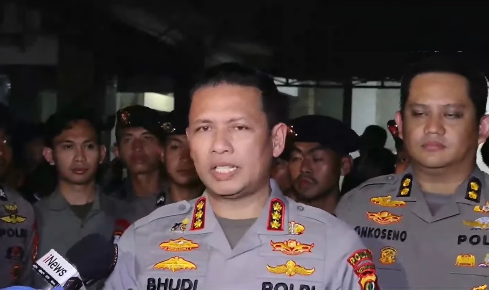 Penggeledahan Titik ke-13! Tim Gabungan Sita Dokumen dan Komputer dari Ruko di Cipete