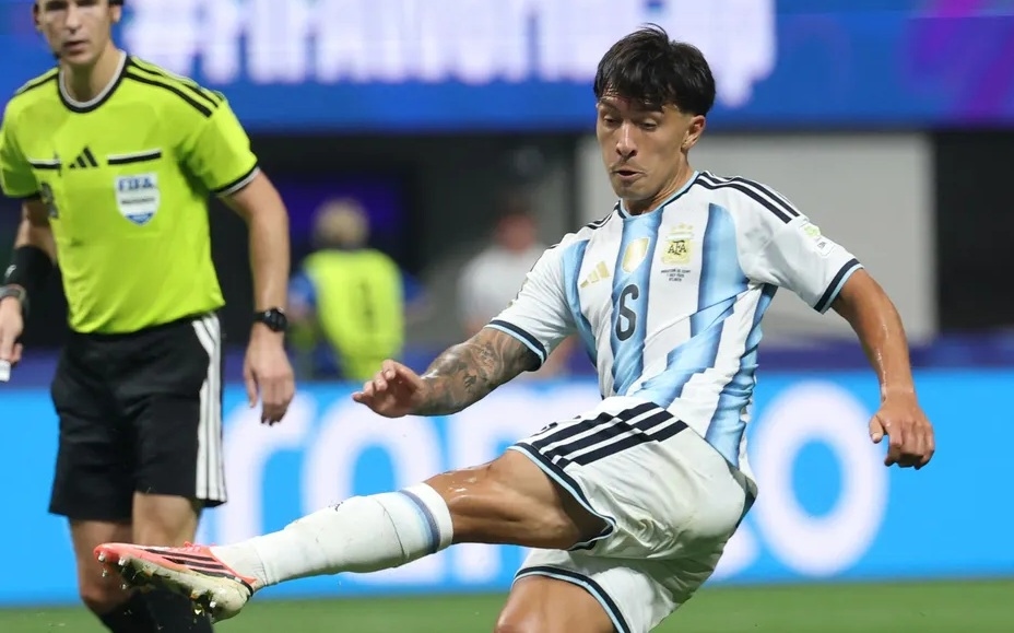 Bek Argentina 'Koban' Pelanggaran Penyebab Gol Mesir Dianulir:  Pekerjaan Wasit Sudah Luar Biasa! 