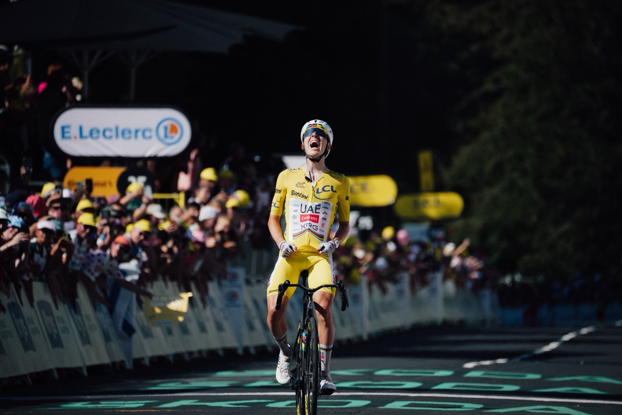 Tour De France: Makin Tak Terbendung, Tadej Pogačar Sapu Bersih Etape 10