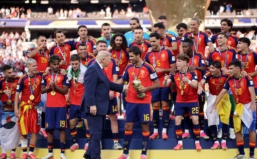 Donald Trump Linglung di Panggung Juara Piala Dunia 2026, Pemain Spanyol Bingung  