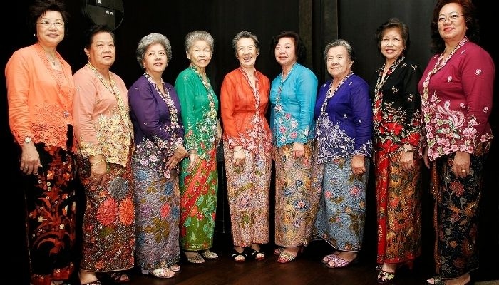 10 Jenis Kebaya Indonesia Beserta Ciri Khas dan Daerah Asalnya