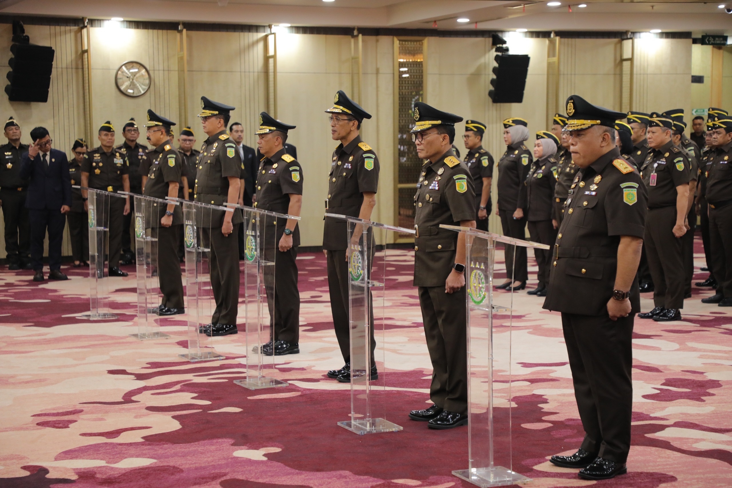 Jaksa Agung Lantik Enam Pejabat Baru, Tegaskan Jaga Marwah dan Soliditas Kejaksaan