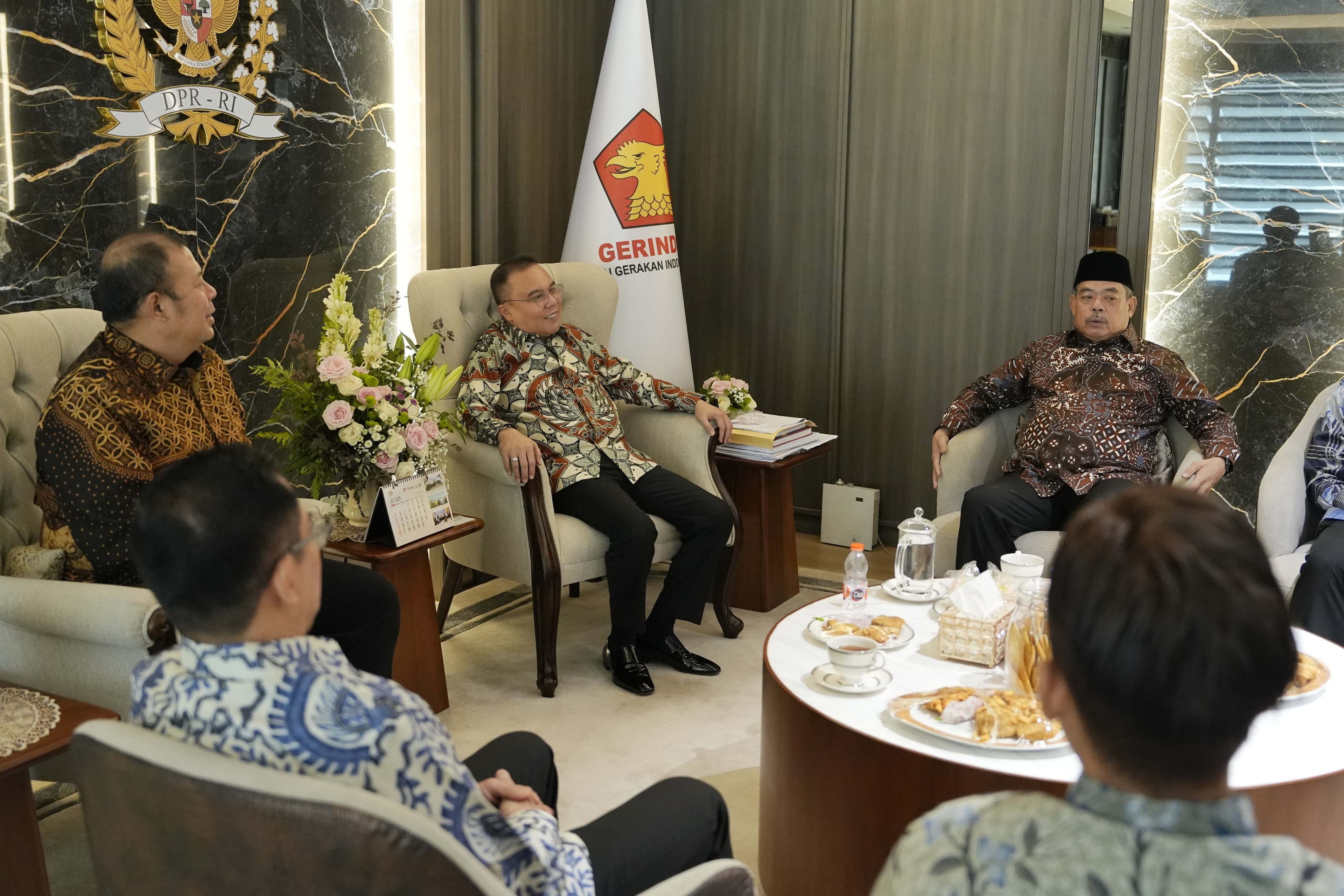 Pembangunan Daerah Terus Berjalan, Dasco-Cucun Terima Dialog APKASI