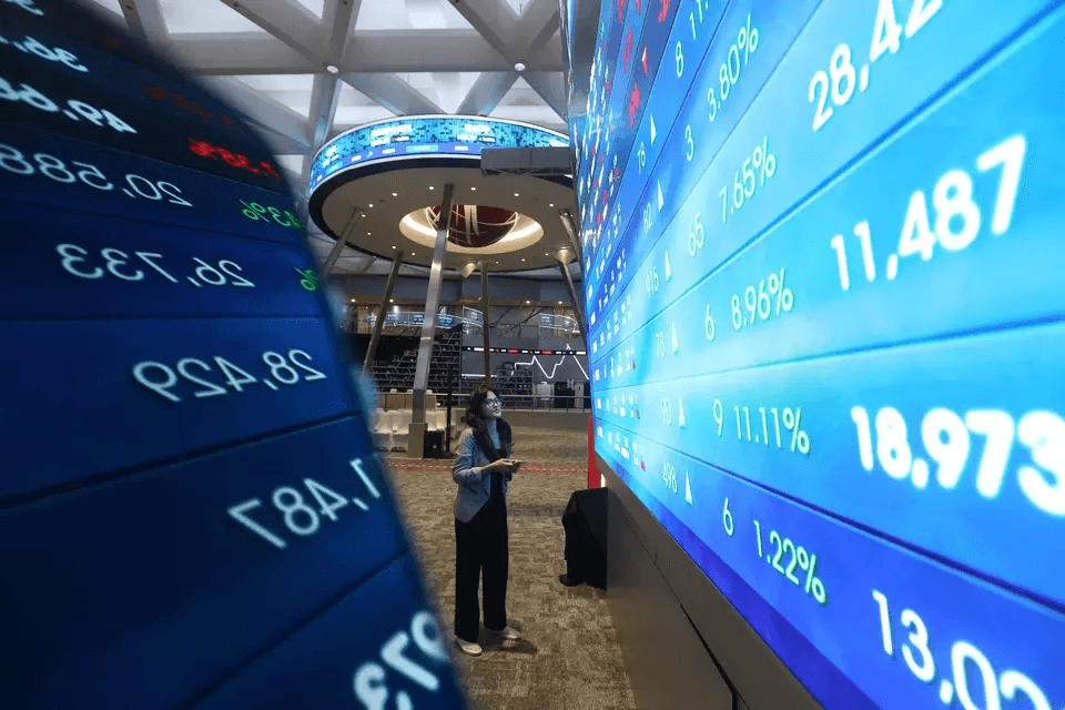 IHSG Melesat 1,37 Persen ke 6.319, Inflasi dan Neraca Dagang Jadi Penopang