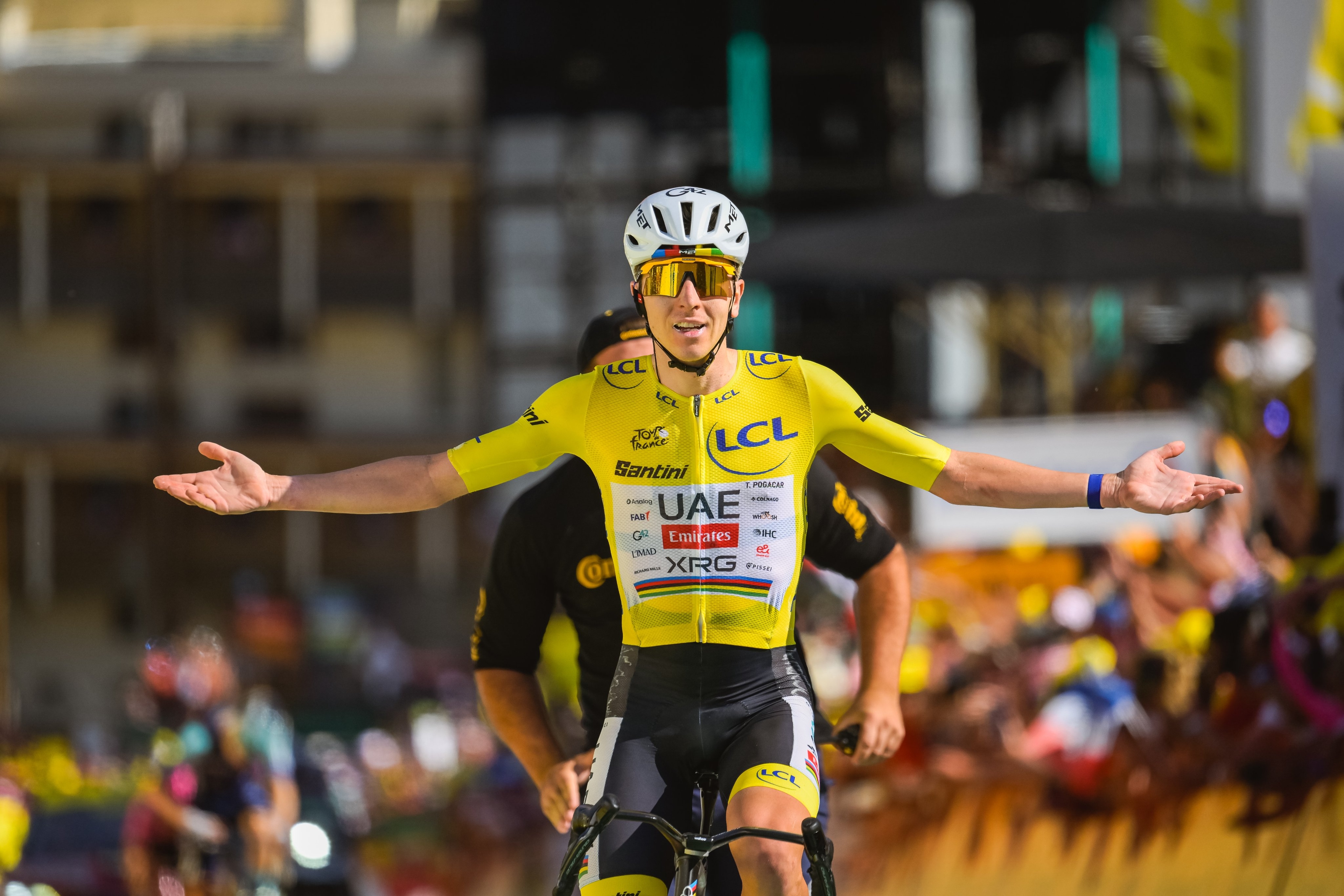 Tour De France: Lewati Para Rival di Alpe as’Huez, Tadej Pogacar Raih Kemenangan ke-26 untuk Lampaui Legenda Prancis