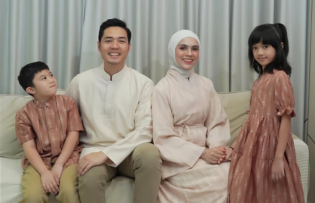 ​Api Berkobar di Depan Gang Rumah, Nycta Gina Syok Berat hingga Lemas