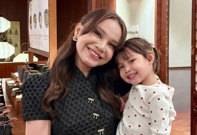 Alasan Rossa Baru Perlihatkan Putri Angkatnya ke Publik: Kesiapan Mental Raina