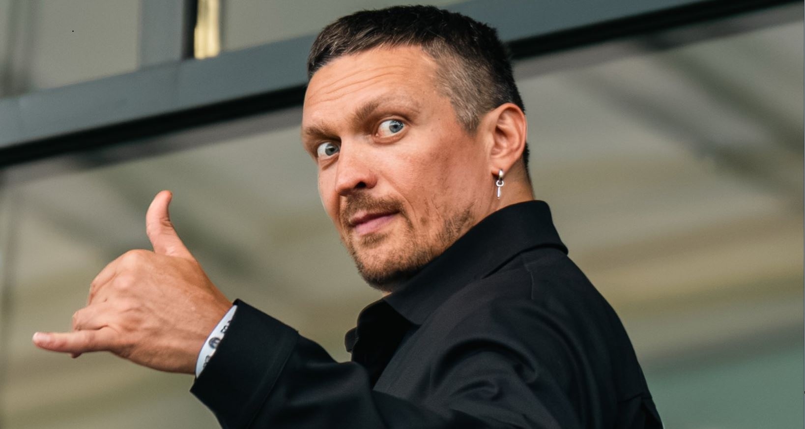 Oleksandr Usyk Lepas Sabuk Juara, Prediksi Agit Kabayel Bakal Lindas Daniel Dubois