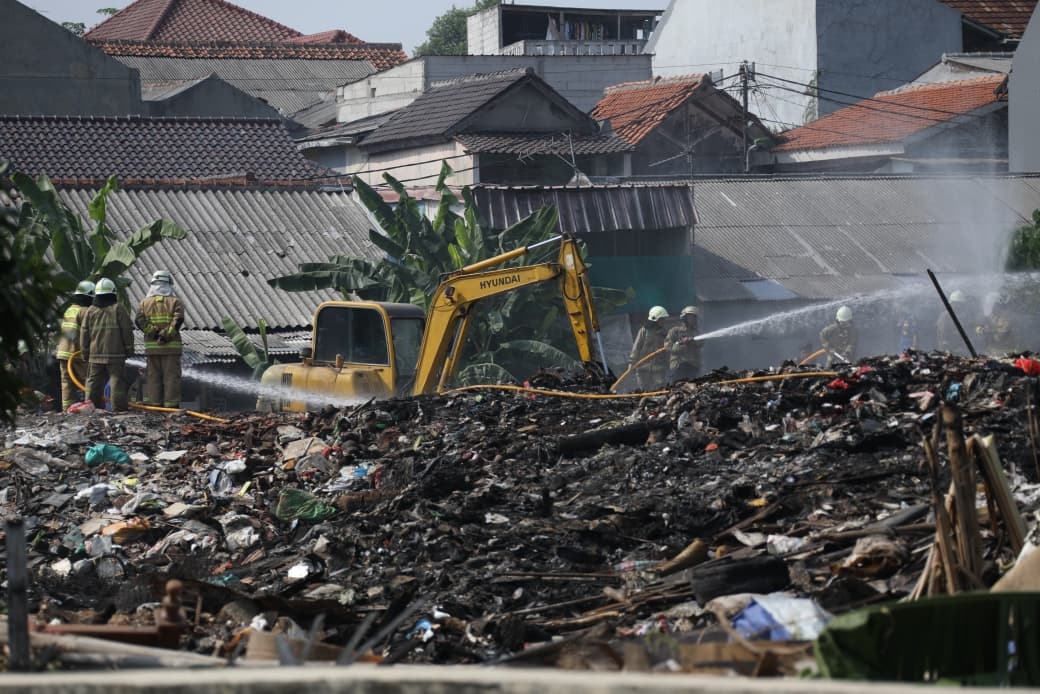 Petugas Damkar Gugur dalam Kebakaran Kramat Jati, Pemprov Jakarta Pastikan Sanksi Tegas Pelaku