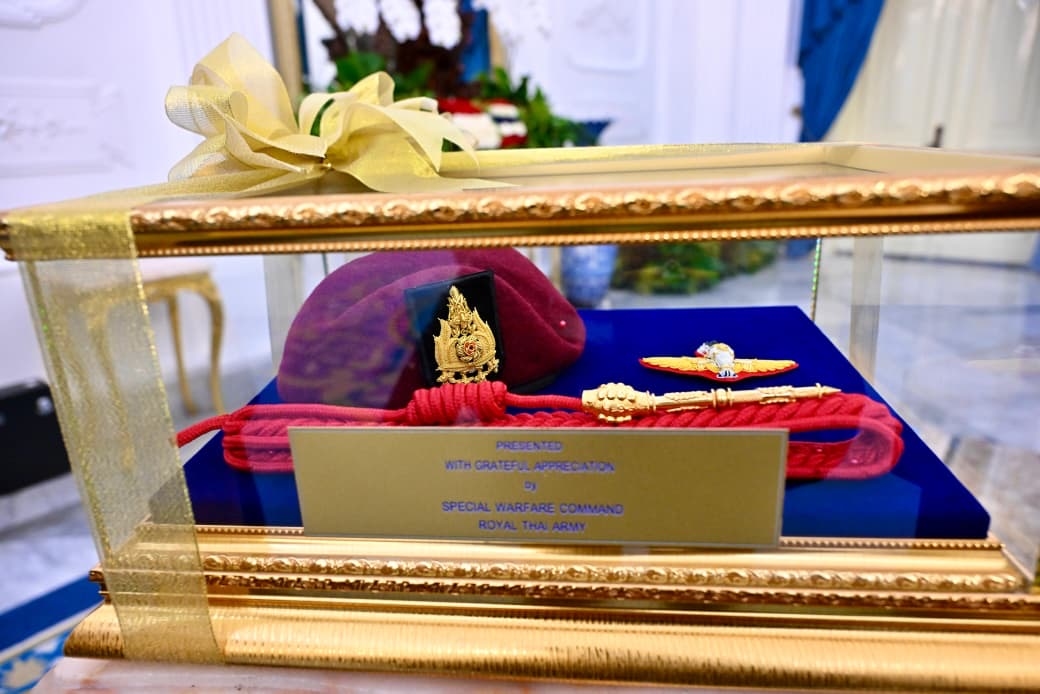 Prabowo Jadi Kepala Negara Pertama yang Terima Baret Merah dari Pasukan Khusus Thailand