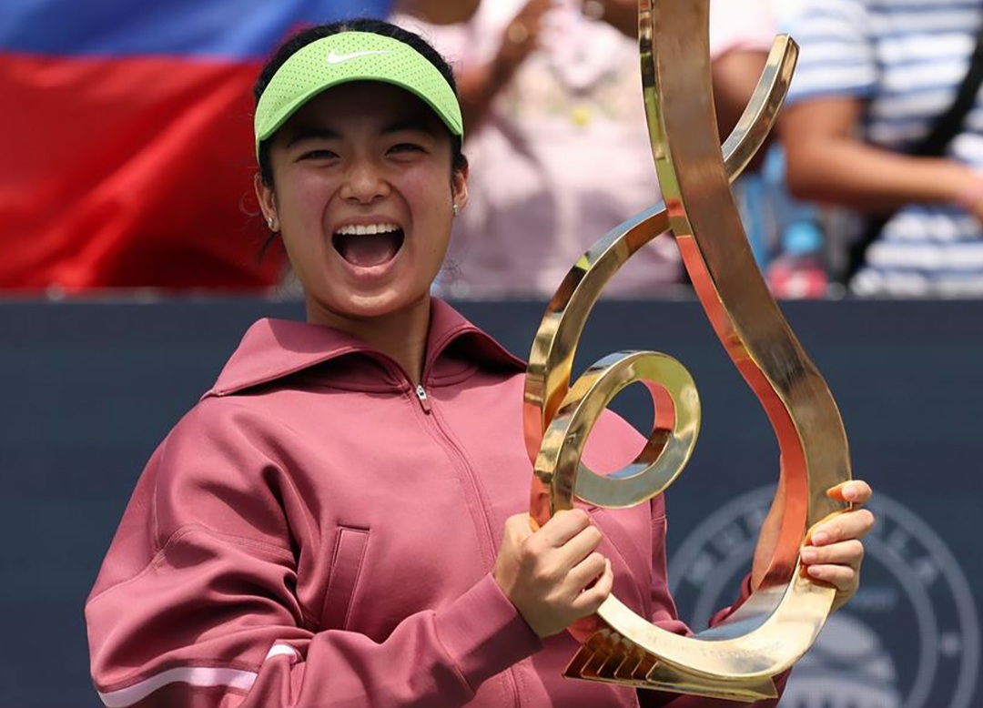 Washington Terbuka: Sejarah! Alex Eala Jadi Petenis Filipina Pertama Rengkuh Trofi WTA