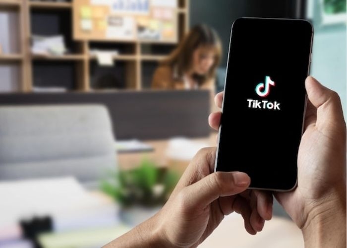 Jam FYP TikTok Terbaru 2026: Waktu Upload Terbaik Agar Video Berpeluang Viral