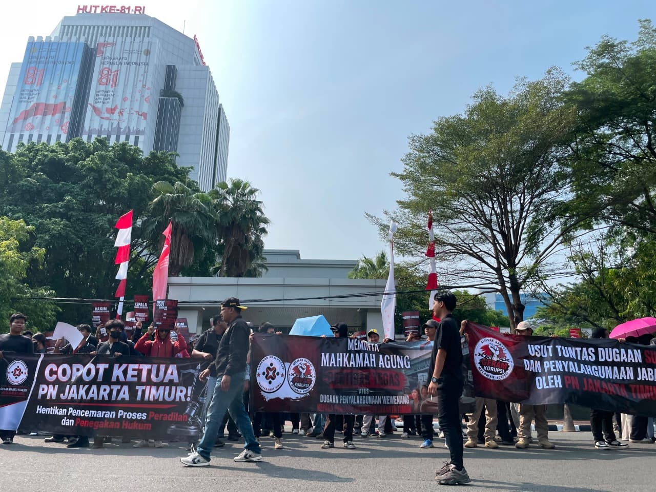 Koalisi Masyarakat Sipil Desak MA Evaluasi Kepemimpinan PN Jaktim Terkait Kasus Roy Suryo CS