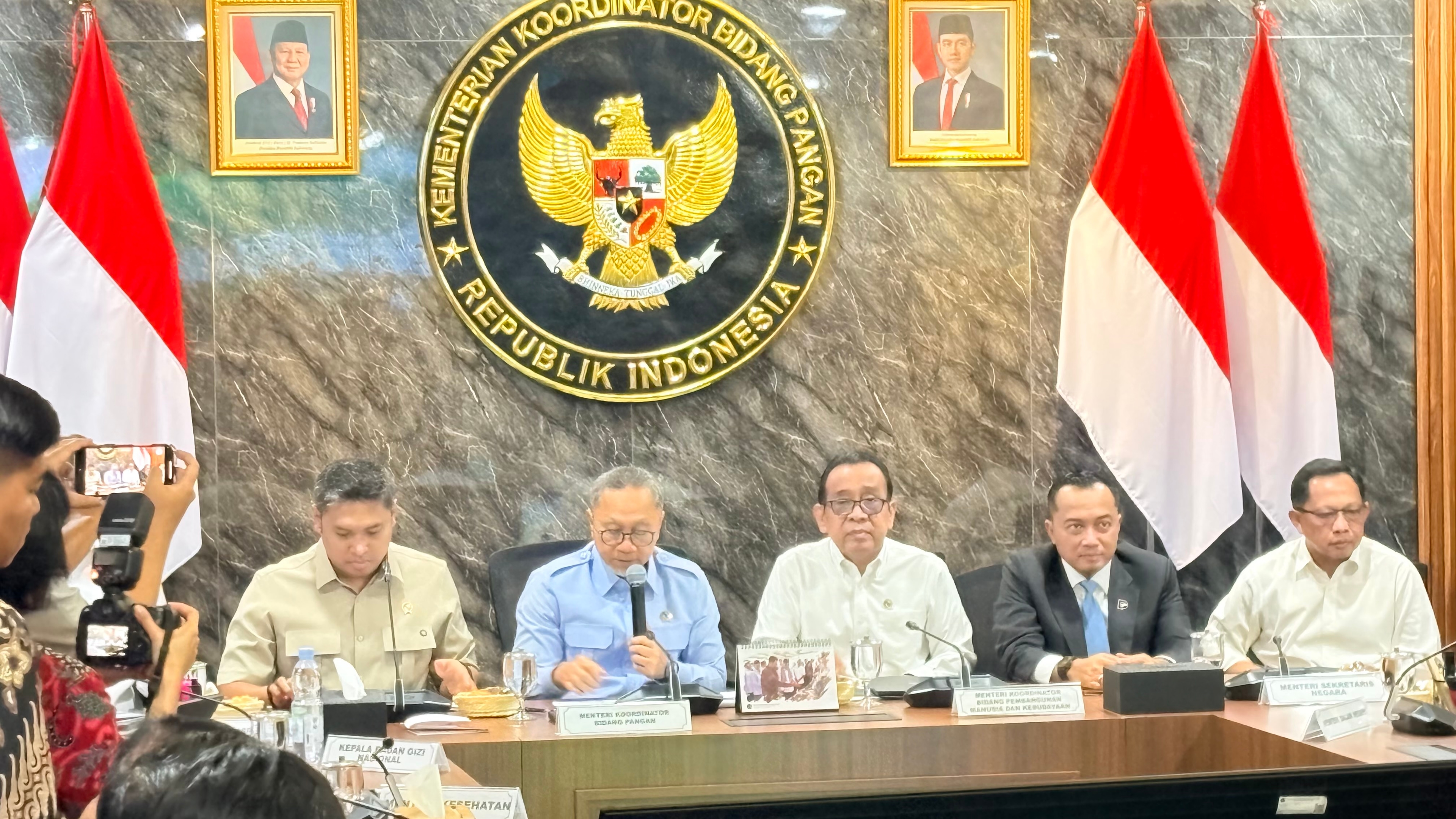 Mensesneg Bantah Ada Suspres Pergantian Kapolri: Kata Siapa? 