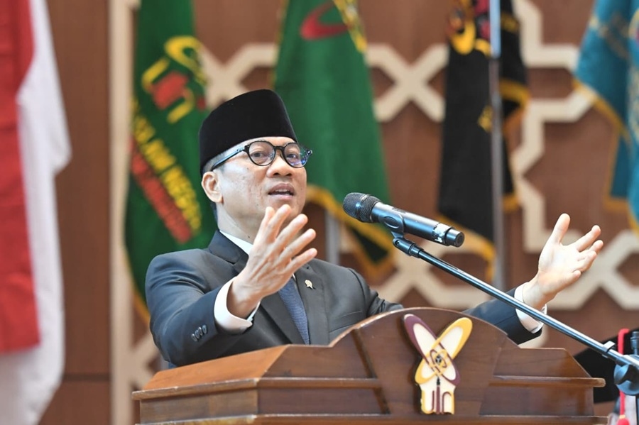 Mendes Yandri Ajak Lulusan UIN Banten Ciptakan Lapangan Kerja di Desa