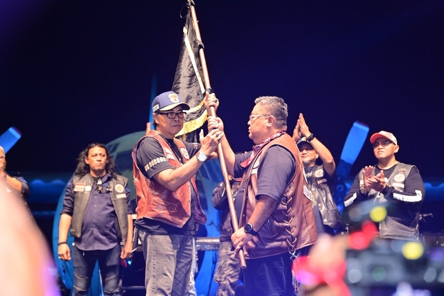Wali Kota Bandung Lepas Ratusan Rider RoRI, Ambar Widodo Jadi Presiden Komunitas Royal Enfield 2026-2028