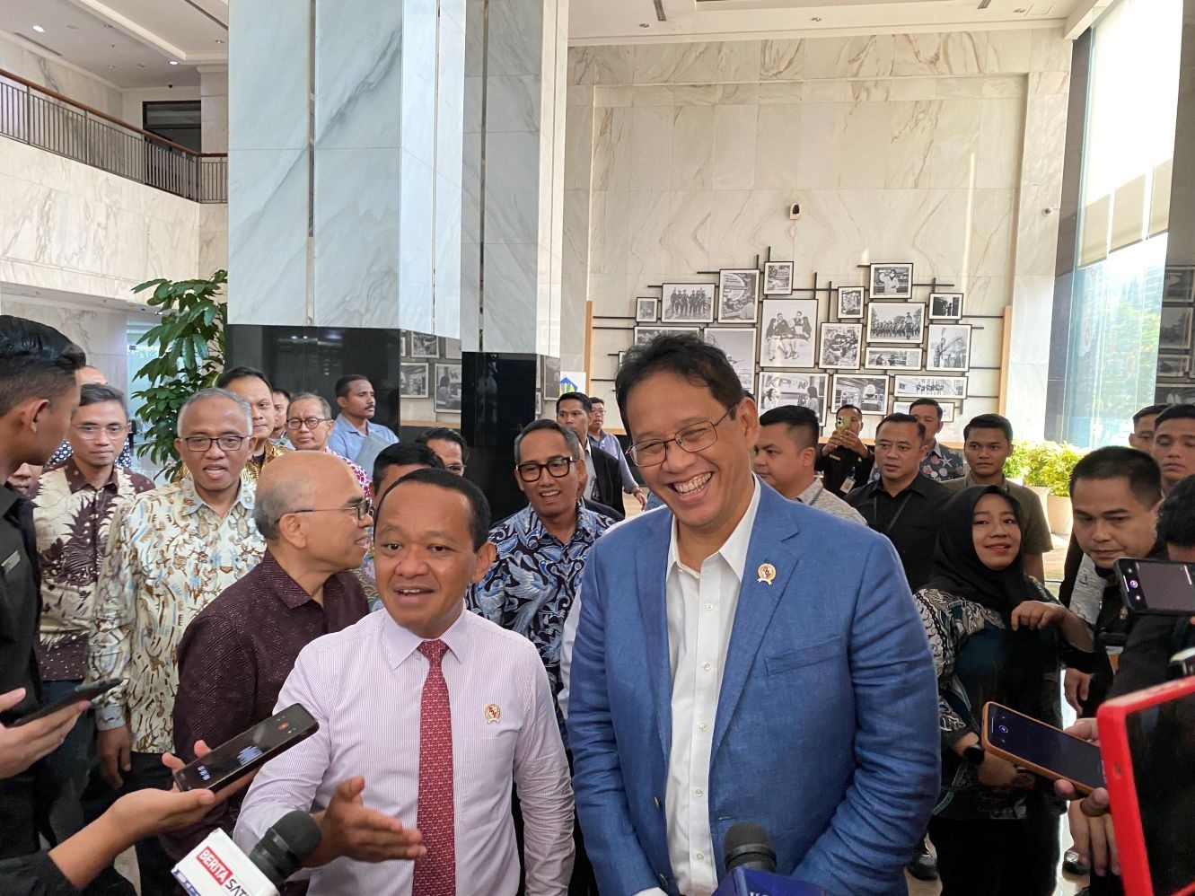 Temui Purbaya, Bahlil Bahas Harga BBM Terkini