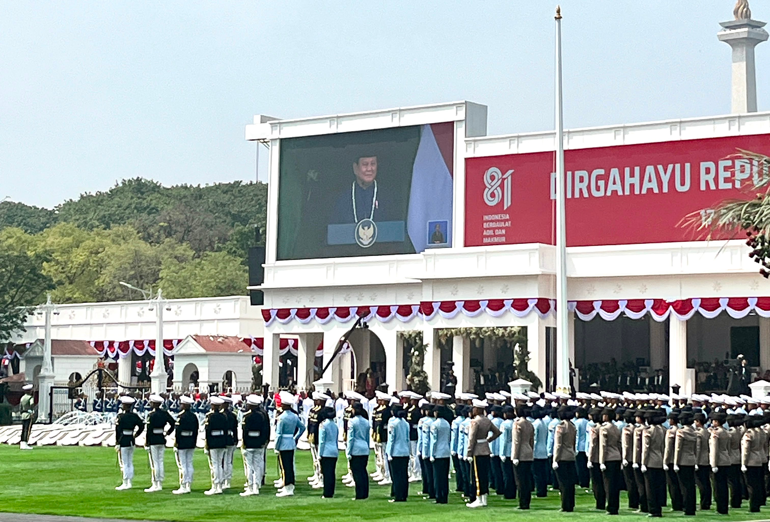 Jadi Inspektur Upacara, Presiden Prabowo Ajak Peserta Doakan Korban Bencana saat Mengheningkan Cipta