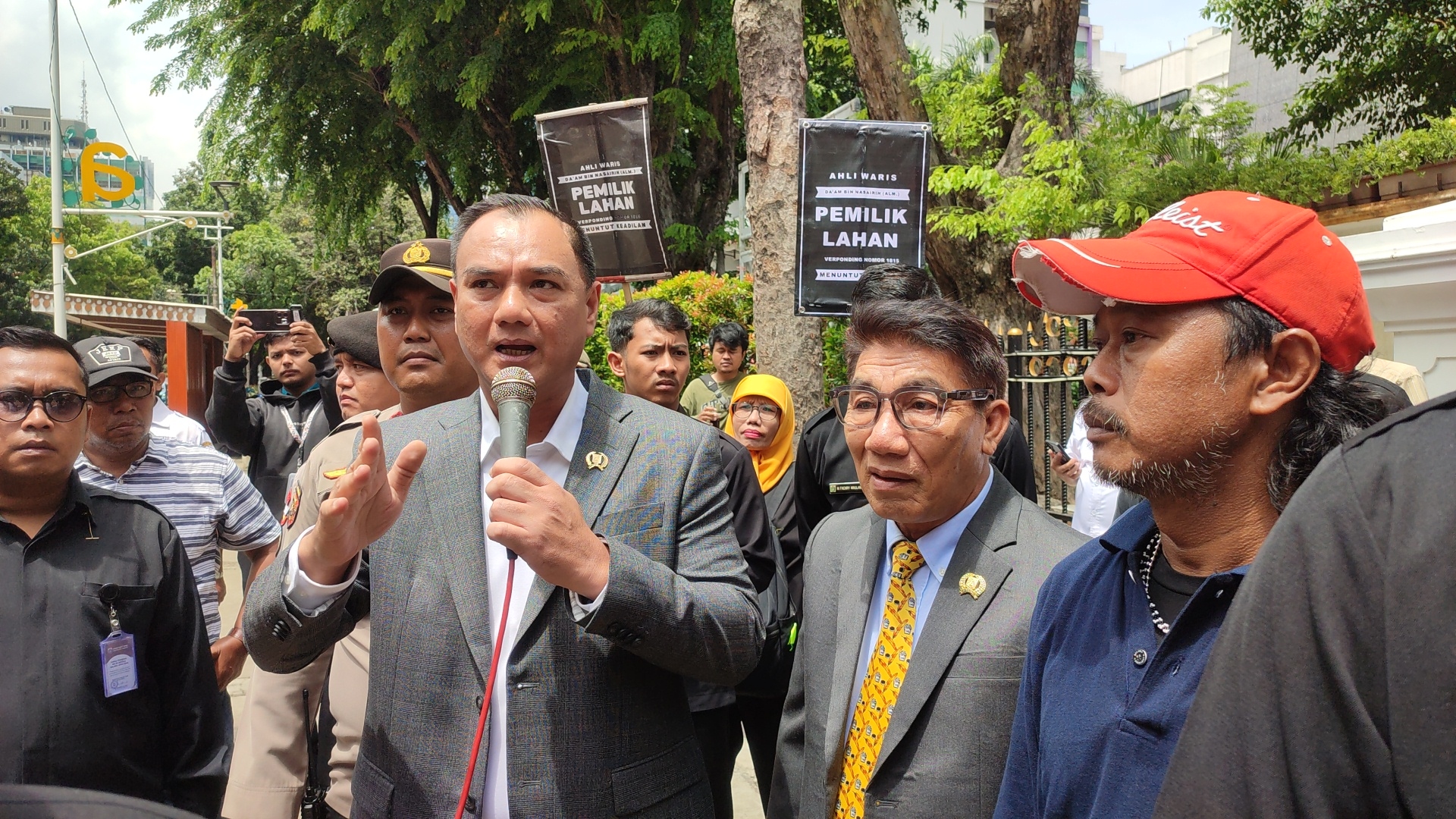 Cemarkan Lingkungan, Pemilik Lahan TPS Ilegal Cilincing Bisa Dipidana