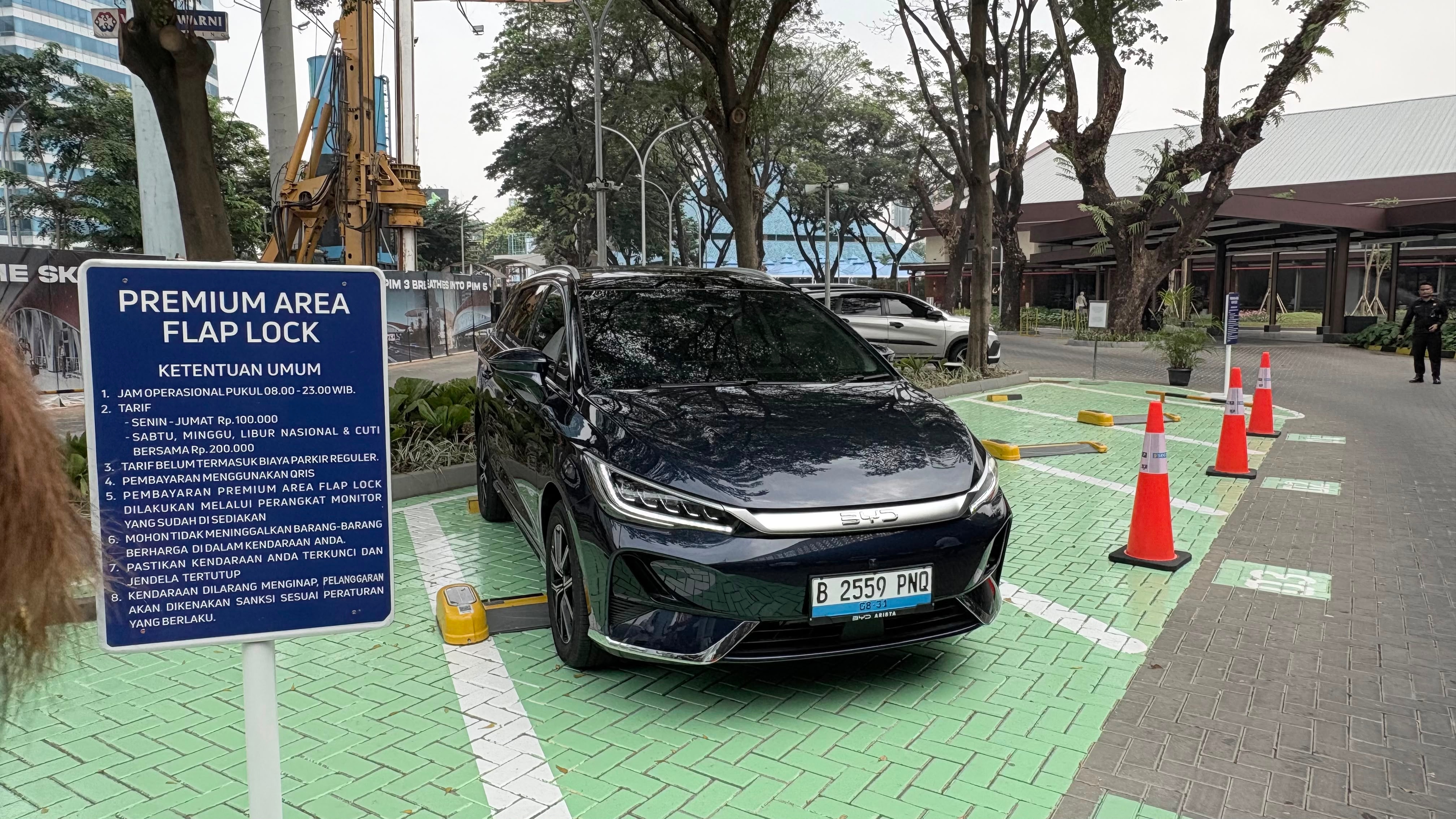 Secure Parking Terapkan Flap Lock, Teknologi Parkir yang Dibawa dari Jepang
