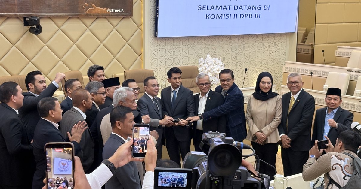 Bahtra Banong Ditunjuk Jadi Ketua Panja RUU Pemilu