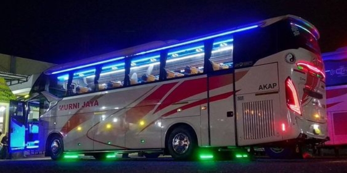 5 Arti Kode Lampu Sein Bus Malam, Jangan Asal Menyalip