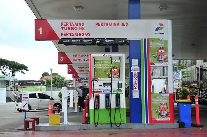 Jelang Lebaran, Pertamax dan Dex Series Turun Harga