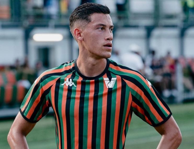 Jay Idzes 'Blak-blakan' Terkesan dengan Suporter Timnas Indonesia 