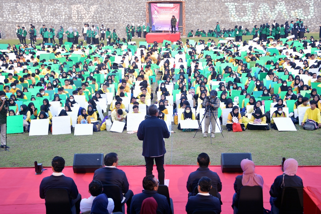 Beri Nasihat, Mendag Ajak Mahasiswa Lebih Optimis Hadapi Tantangan Masa Depan