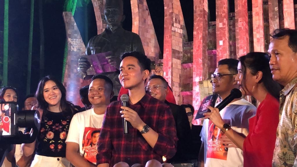 Gibran Siap Disanksi PDIP Jika Jadi Cawapres Prabowo Subianto, Katanya Sudah Ketemu Mbak Puan