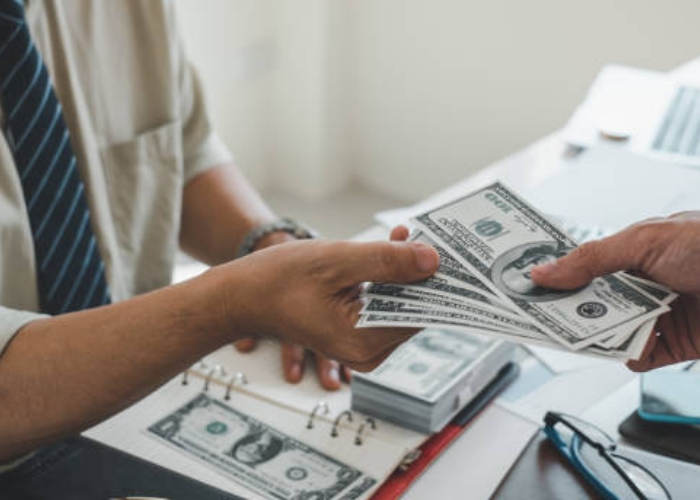 Tren Pinjam Dulu Seratus, Ini Tata Cara Islam Dalam Pinjam Meminjam