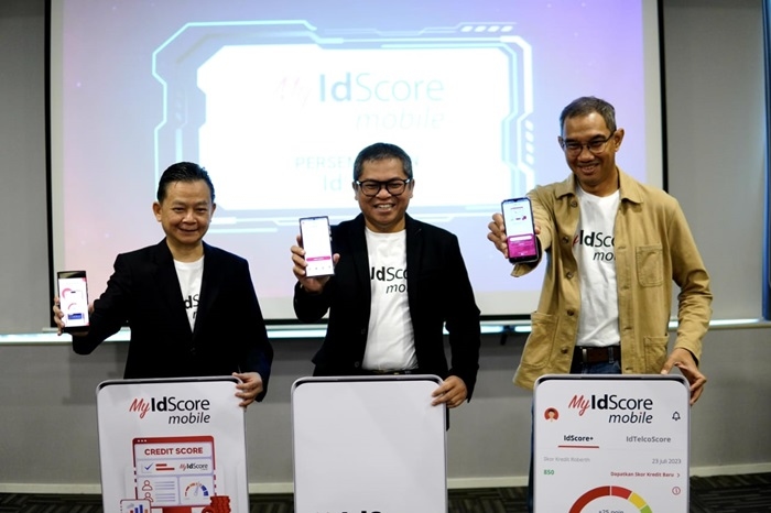 Sulit Akses BI Checking atau SLIK OJK, Coba IdScore Yang Kini Hadirkan Aplikasi Mobile 