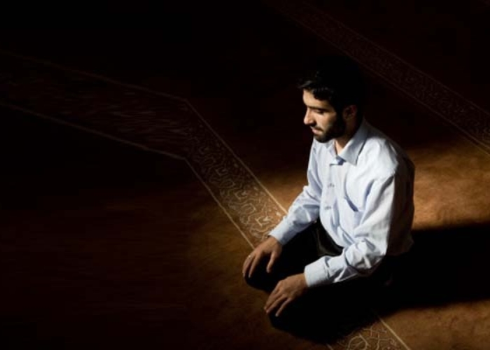 Apa Perbedaan Etika, Moral, Akhlak, dan Adab?