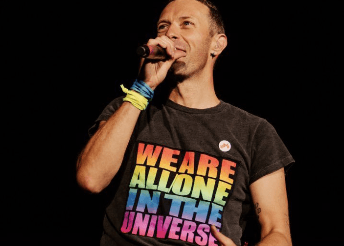 Apakah Benar Personel Coldplay LGBT? Ini Tanda Mereka Mendukung LGBT