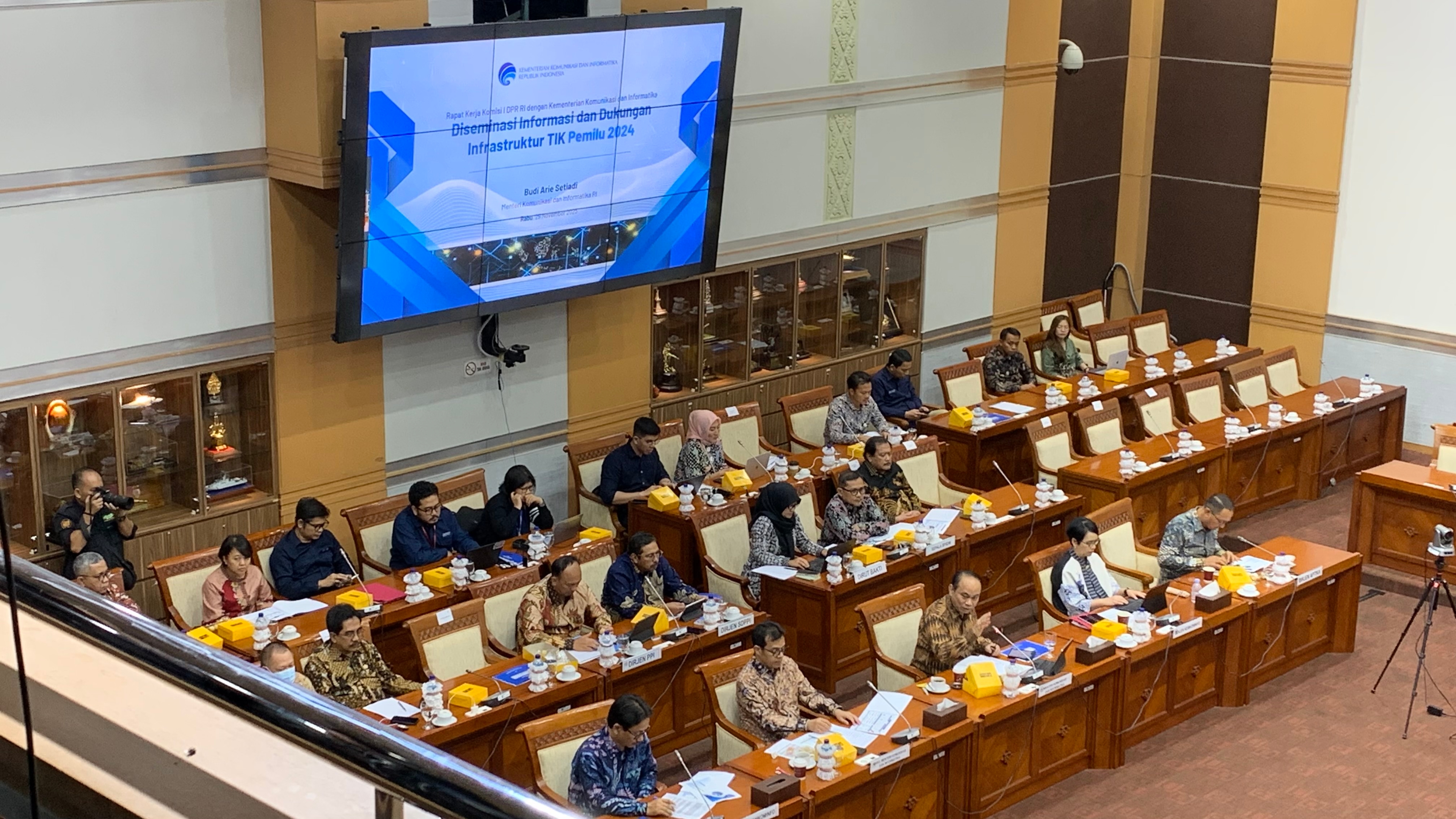 Bahas Kebocoran Data DPT Dengan Menkominfo, Komisi I DPR Salahkan KPU