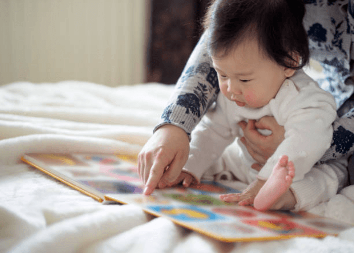 Seru Dan Interaktif: 6 Rekomendasi Buku Cerita Untuk Bayi Yang Mengasyikkan