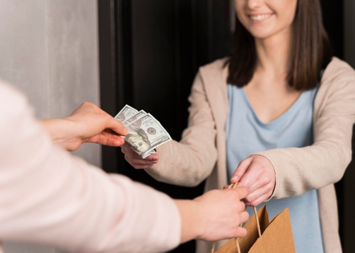 Bagaimana Tanggapan Kalian Jika di Lingkungan Sekitar Ada Orang yang Menjalankan Kegiatan Ekonomi tetapi Tidak Menjunjung Nilai Moral? Berikan Solusi