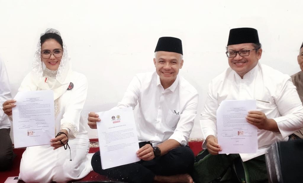 Kontrak Politik Ganjar: Upah Layak dan Jamsos Guru Pesantren   